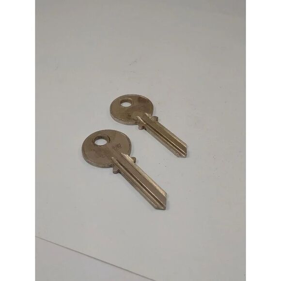 Vintage Keys ILCO 999  Key Blanks Uncut Rocky Mount N.C. Made In  USA lot of 2 - Picture 13 of 14